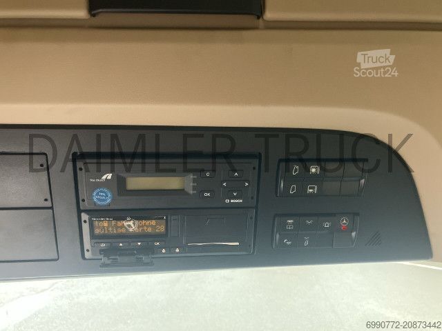 Standard nyergesvontató Mercedes-Benz Actros 1848 LS GigaSpace DriverExtent Retarder LED