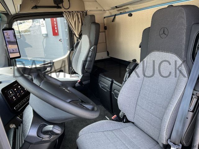 Standard nyergesvontató Mercedes-Benz eActros 600 LS GigaSpace SHZ Standklima