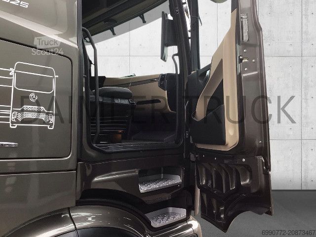 Standard nyergesvontató Mercedes-Benz eActros 600 LS GigaSpace StyleLine SHZ Standklima