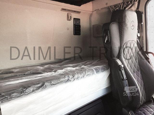 Standard nyergesvontató Mercedes-Benz Actros 1845 LS ProCabin Retarder Klimaautom.