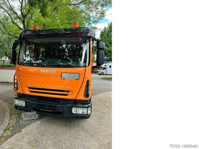 Furgone personalizzato Iveco Eurocargo ML80E18 DOKA 7-Sitzer 3-Seitenkipper