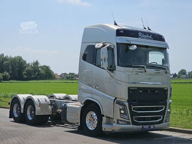 Kabinli şasi VOLVO FH 750 6X2 9T FA WB 430