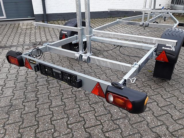 Remorcă pentru barcă Brenderup Kanu Kayak Anhänger gebremst 16100B CX