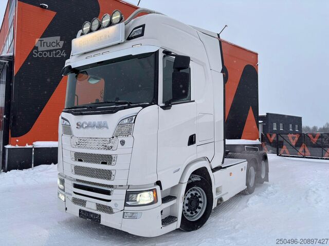 Standardowy ciągnik Scania S 580 6x2 RETARDER