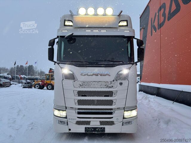 Standardowy ciągnik Scania S 580 6x2 RETARDER