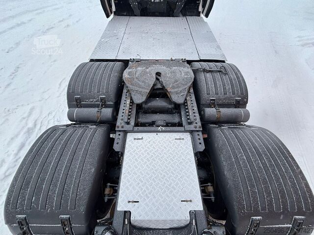 Standardowy ciągnik Scania S 580 6x2 RETARDER