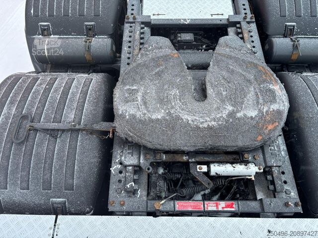 Standardowy ciągnik Scania S 580 6x2 RETARDER