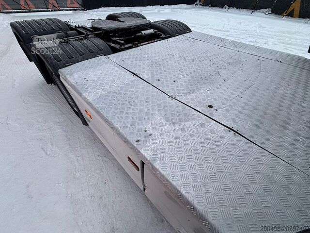 Standardowy ciągnik Scania S 580 6x2 RETARDER