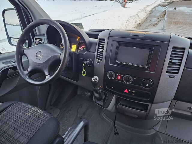 Korkeakattoinen farmari MERCEDES-BENZ SPRINTER 316 L1H1 Trekhaak Airco
