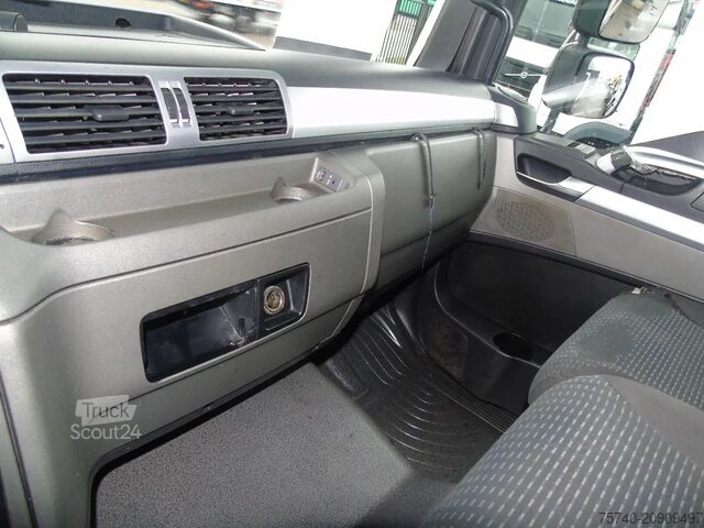 Iekraušanas platforma MAN TGM 19.290