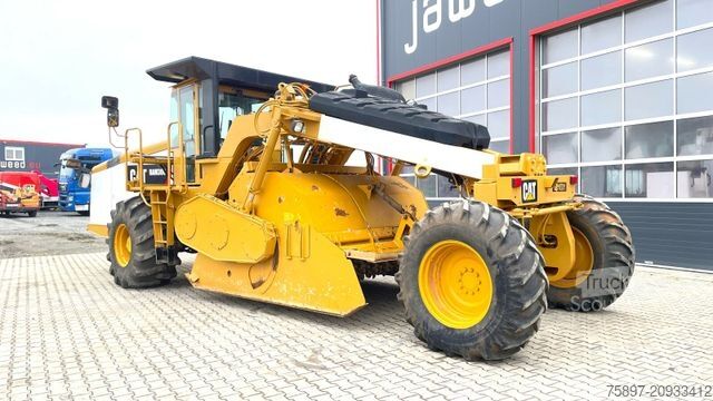 Jordstabilisator WIRTGEN CAT RM 300 /Soil Stabilizer /Bodenstabilisierer