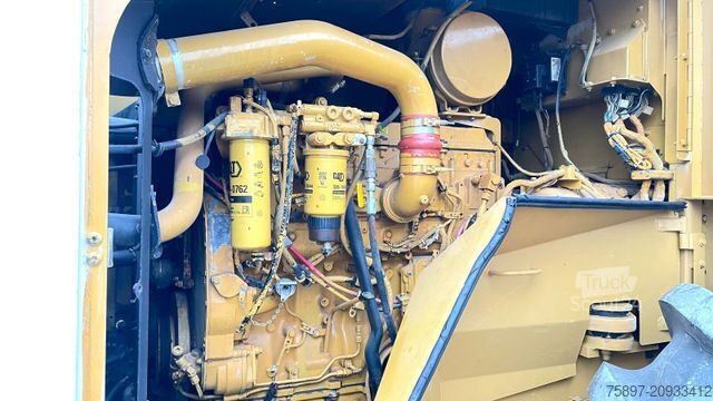 Jordstabilisator WIRTGEN CAT RM 300 /Soil Stabilizer /Bodenstabilisierer