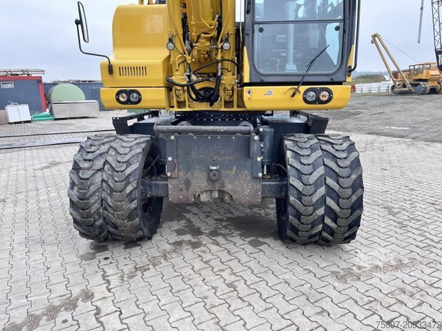 Мобільний екскаватор KOMATSU PW 160-11 Straßenzulassung + Anhängerkupplung