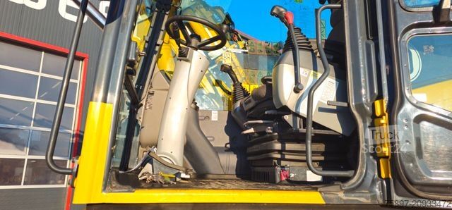 Мобільний екскаватор KOMATSU PW 160-11 Straßenzulassung + Anhängerkupplung