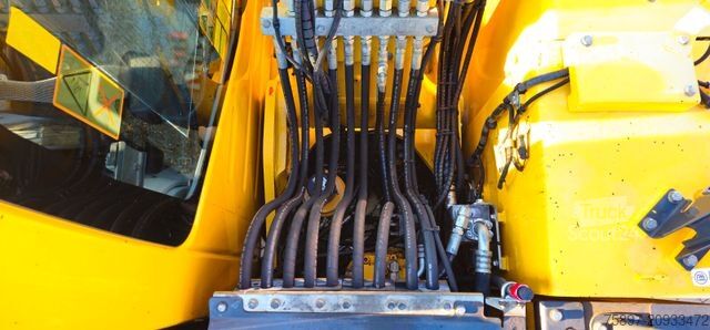 Мобільний екскаватор KOMATSU PW 160-11 Straßenzulassung + Anhängerkupplung