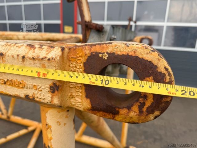  LIEBHERR HS 883 HD Gittermast Boom Spacer / kein 853 843