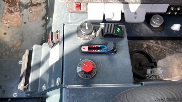 Подметальная машина Boschung S3 Kehrmaschine Sweeper / HAKO / BUCHER