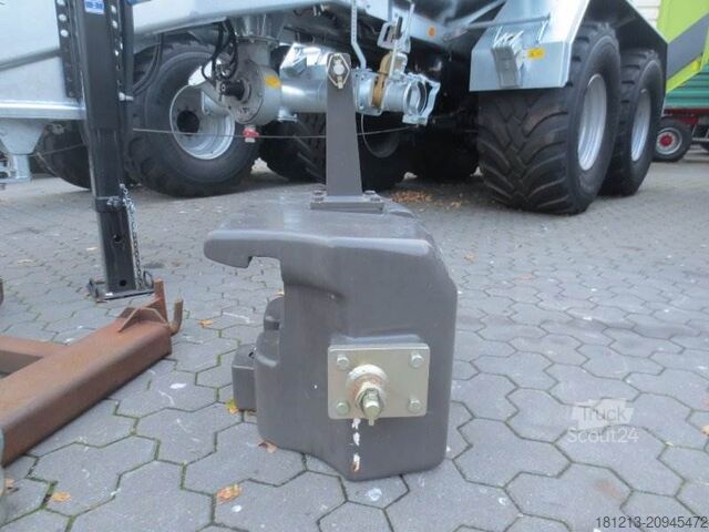 Máquina agrícola CLAAS 900kg Frontgewicht