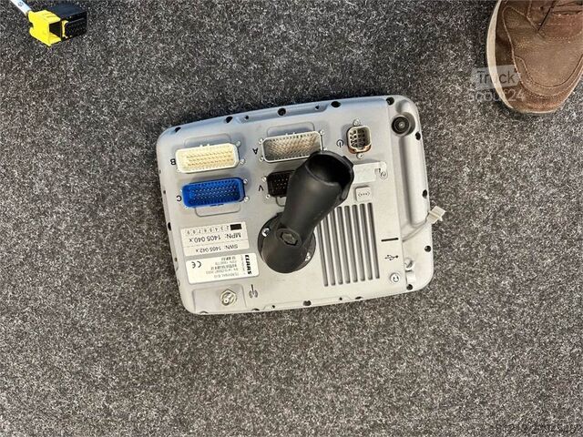 Máquina agrícola CLAAS GPS RTK mit S 10 Terminal