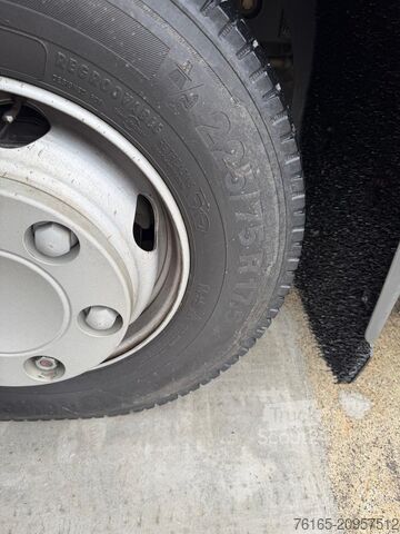 Autocarro con cassone Renault Midlum 220.10