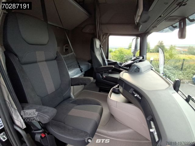 Standardowy ciągnik siodłowy DAF XG 530 4X2 FT - ZF + Navi + Alcoa + Alcantara +