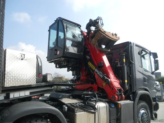 Teherautó Epsilon daruval SCANIA G 500 XT