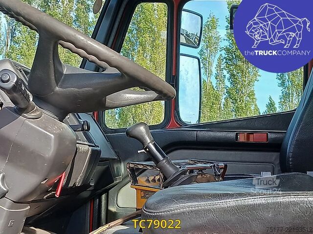 Контейнерні перевезення Mercedes-Benz SK 2531