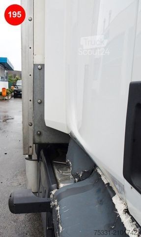 Camión caja RENAULT D 14 SLEEPER CAB