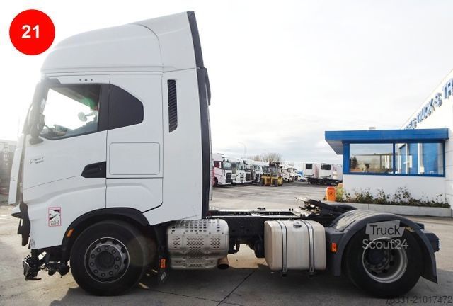 Standaard trekker IVECO S-WAY 490 RETARDER