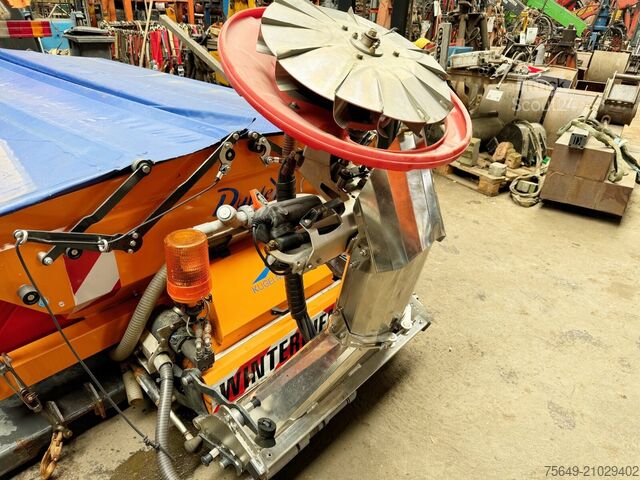 Special purpose truck  Kugelmann Duplex Inox Salzstreuer ca. 2,7m³ Kugelmann Duplex Inox Salzstreuer ca. 2,7m³