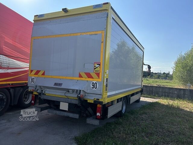 Fourgon avec hayon élévateur Iveco ML 120EL19/P