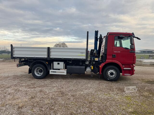 γερανός τοποθετημένος σε φορτηγό Man TGM 15.250