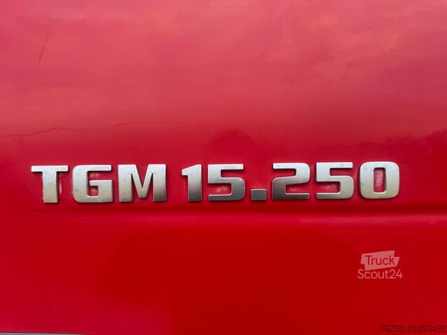 γερανός τοποθετημένος σε φορτηγό Man TGM 15.250