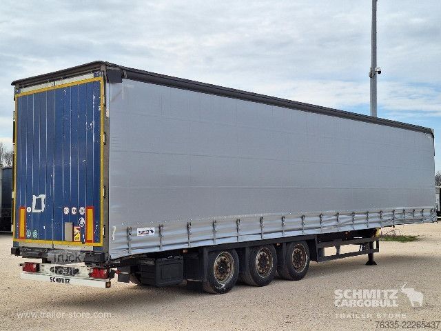 Åpen semitrailer med presenning Schmitz Cargobull Curtainsider Mega