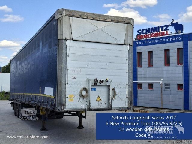 Åpen semitrailer med presenning Schmitz Cargobull Curtainsider Mega