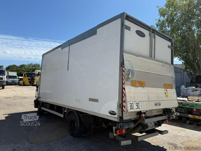 Camion frigorifique Iveco 120E22