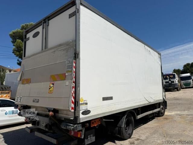 Camion frigorifique Iveco 120E22