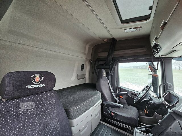 Podwozie z kabiną SCANIA R500 6X2*4,durabright