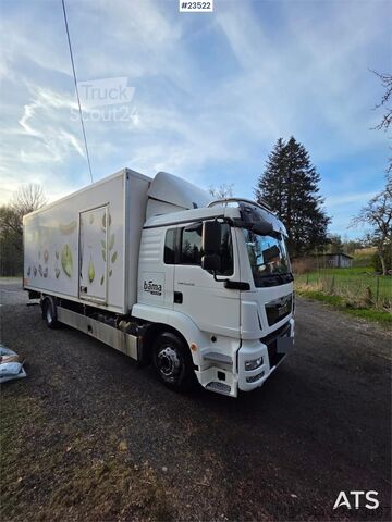 MAN TGM 15.250 Box Truck with Refrigeration/Freezer Un