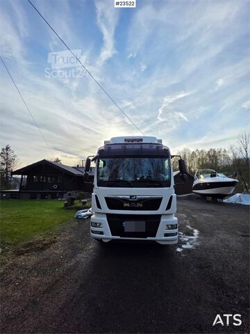  MAN TGM 15.250 Box Truck with Refrigeration/Freezer Un