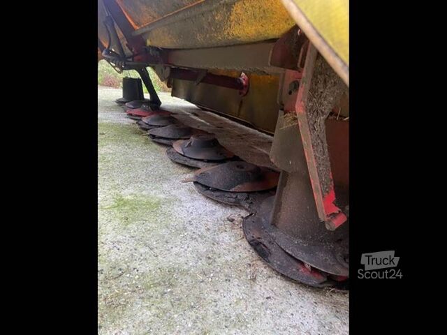 Machine agricole Pöttinger Novacat S 10