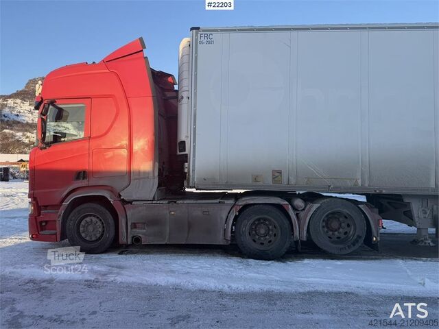 Standard tractor Scania R500 6x2 truck