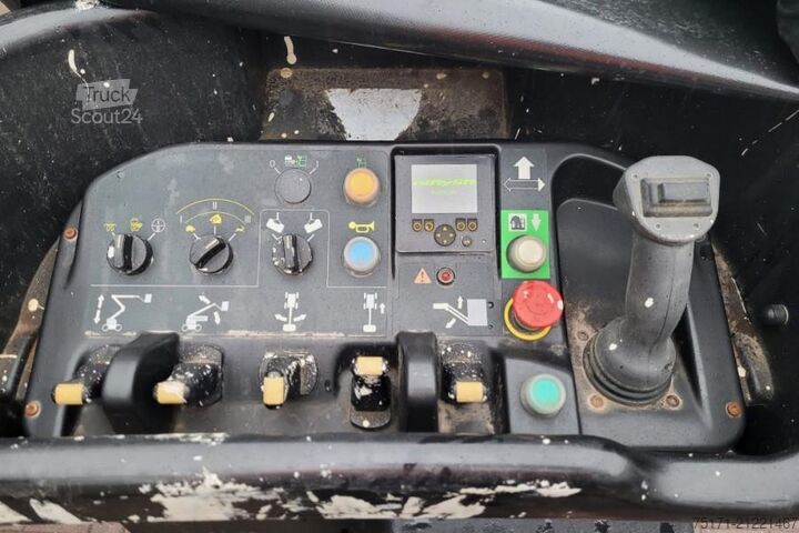 Mafsallı teleskopik çalışma platformu Niftylift HR28 Hybrid 4x4 As-Is, Hybrid, 4x4 Drive, 28m Work