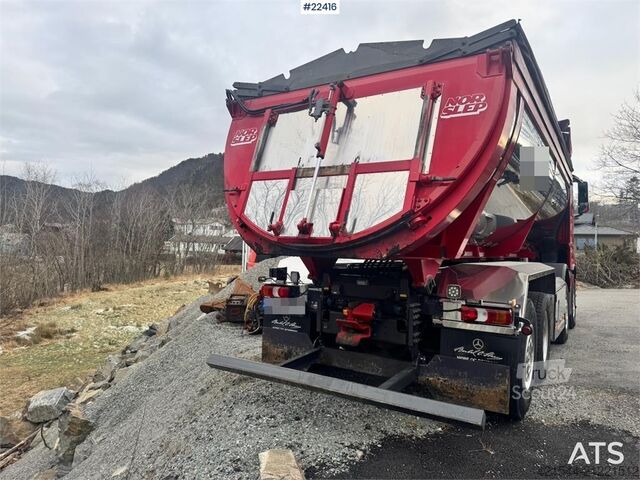 Dumper Mercedes-Benz Arocs 3558 8x4 Asphalt Truck – 165,000 km!