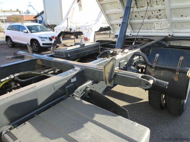 Pašizgāzējs kravas automašīna iveco Eurocargo ML120E25 Dreiseitenkipper