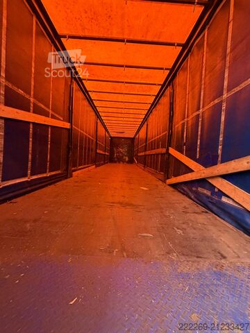 Oplegger met schuifzeil KOGEL SEMIRIMORCHIO CENTINATO