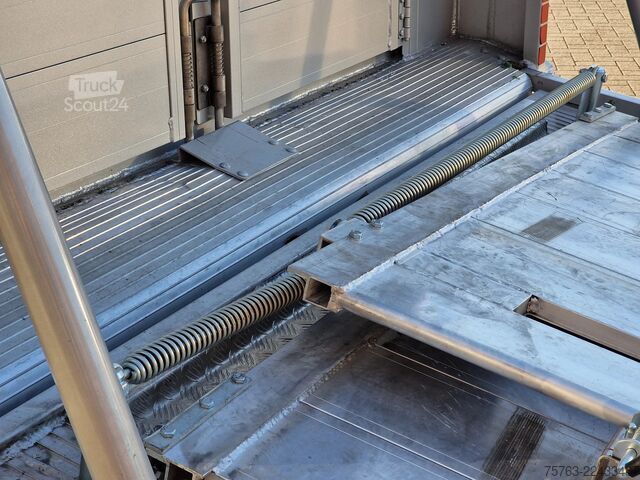 Transporte de gado Pezzaioli SBA31 SR - NEW - 3+4 Floor - lift axle - liftin...