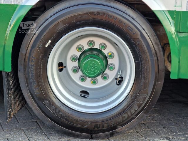 Transporte de gado Pezzaioli SBA31 SR - NEW - 3+4 Floor - lift axle - liftin...