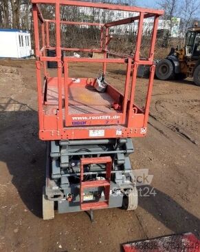 Piattaforma lavorativa- forbice Skyjack SJ III 4632 Elektro 11,75m