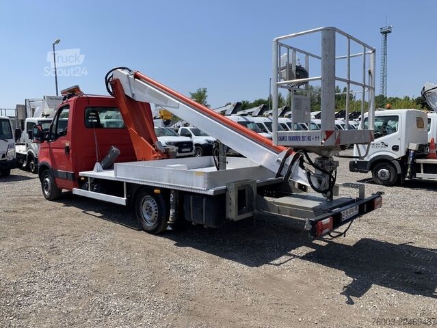 Skříňová dodávka Iveco Daily Multitel 160 ALU DS - 16m